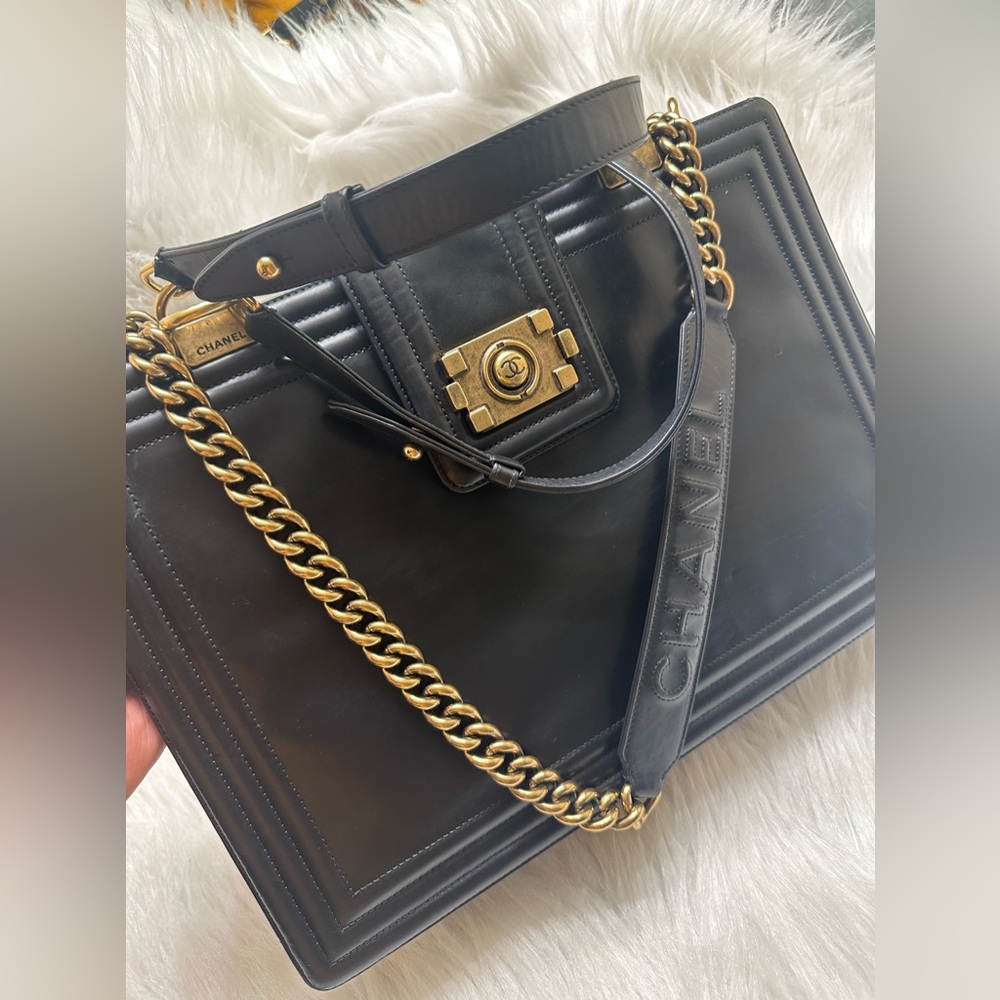 Chanel LeBoy L size shoulder / top handle bag
gold-bronze Hardware - Picture 3 of 14